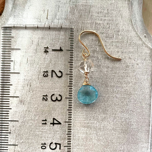 14kgfゴールド スイスブルートパーズとハーキマーダイヤモンドのピアス