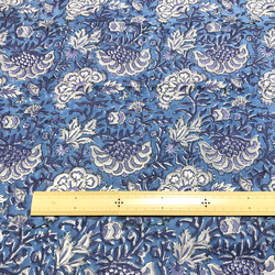 【50cm単位】ブルーライトグレーフラワー インドハンドブロックプリント生地　テキスタイル　コットン 6枚目の画像