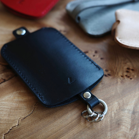 選べるレザーとステッチ】イタリアンレザーの釣鐘型キーケース Campana