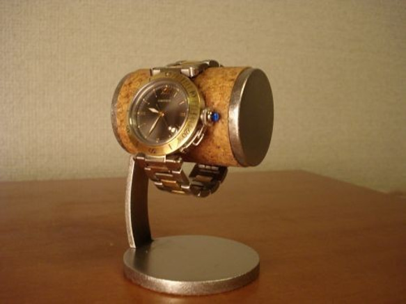 父の日　ウォッチスタンド　腕時計スタンド　名入れ　ラッピング　ちび腕時計デスクスタンド　 3枚目の画像