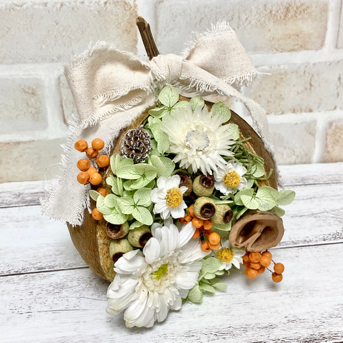7】☆ＹＲ☆様☘️ブッダナッツ☘️ニュアンスライトグリーン☘️フラワーアレンジメント 幸せを呼ぶ実 〜ブッダナッツアレンジ〜 プリザーブドフラワー
