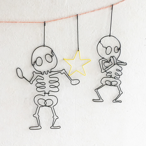 ワイヤーガーランド ガイコツダンス その他アート Belle noir 通販