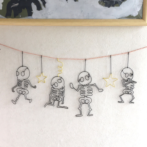 ワイヤーガーランド ガイコツダンス その他アート Belle noir 通販