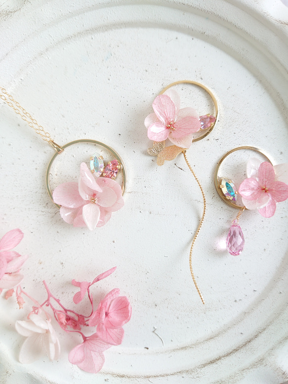 繡球花 &amp; Bijou [耳環或耳環/項鍊] 櫻花色 第2張的照片