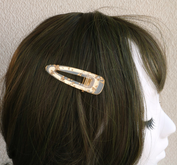 ☆ 金箔入レジンのヘアクリップ 2枚目の画像