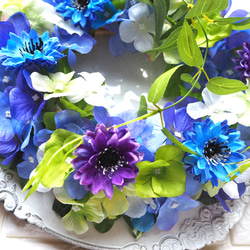 涼風あじさいと矢車草のリース　30cm アーティフィシャルフラワー　青　誕生日　結婚祝い　ブルー　紫陽花　新築祝い 3枚目の画像