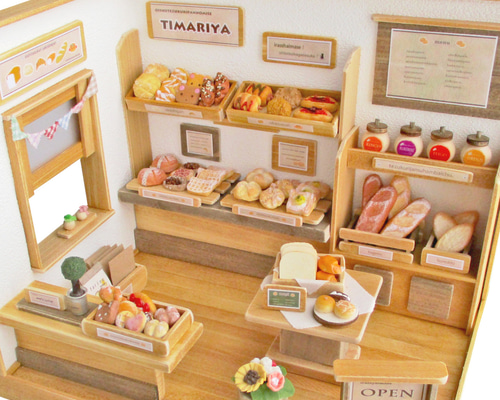 ミニチュア★ドールハウス★クラッシック★裏路地の隠れ家パン屋さん ミニチュア☆ドールハウス☆クラッシック☆裏路地の隠れ家パン屋