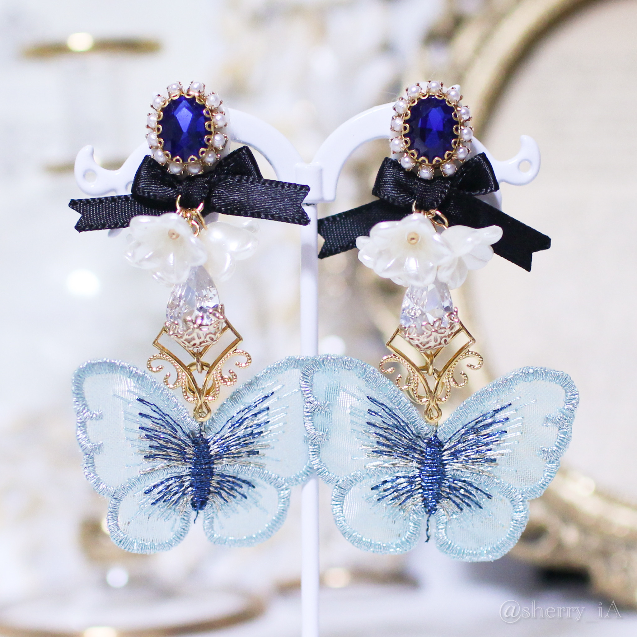 蝶の耳飾り 蝶の耳飾り