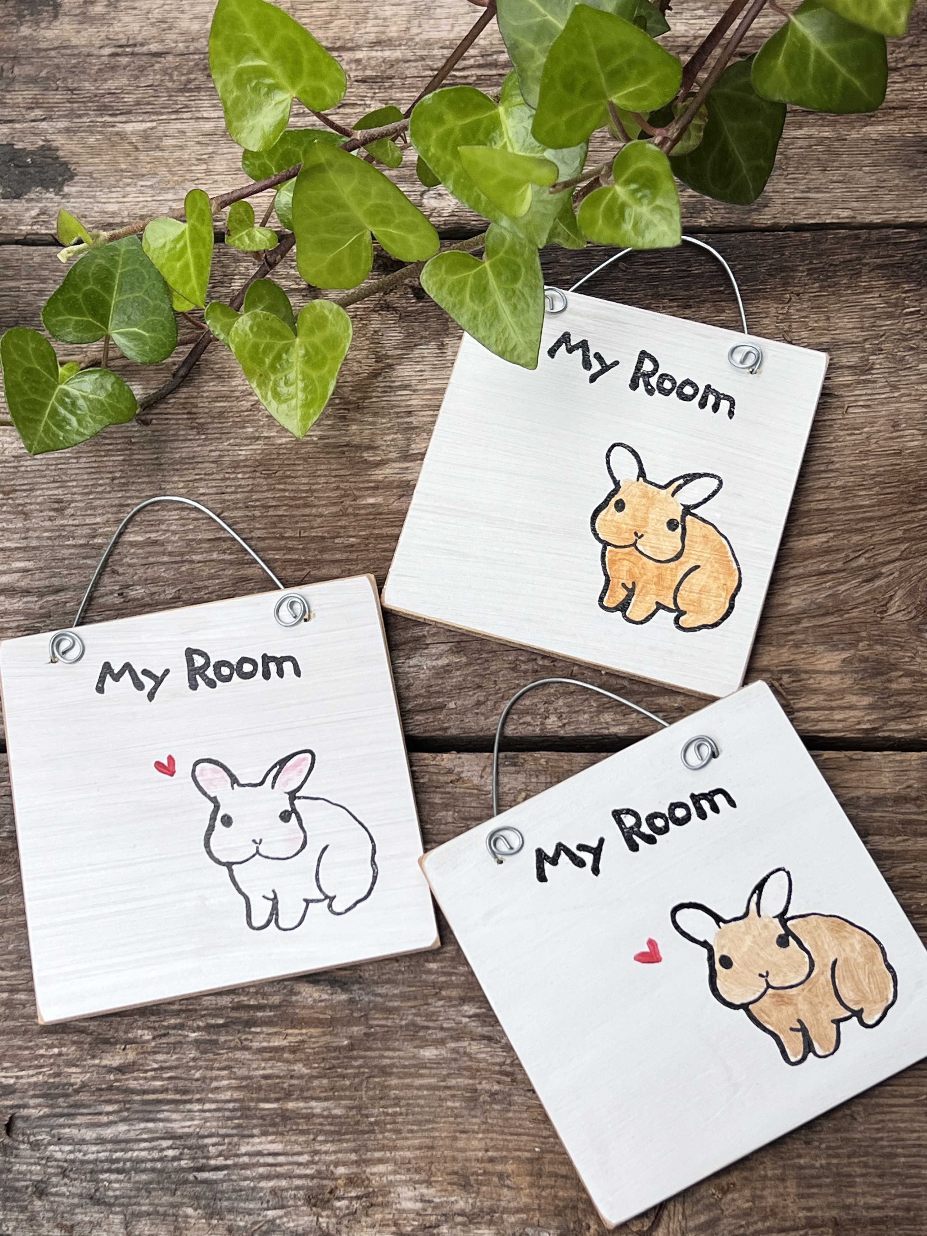 ネギうさぎ 直筆イラストサインミニ色紙 モキュおかんうさぎイラストステッカー（9柄） | うさぎ雑貨