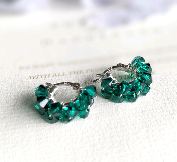 SV925 Emerald crystal hoop 輝く透明エメラルド 5月誕生石 ピアスorイヤリング 1枚目の画像