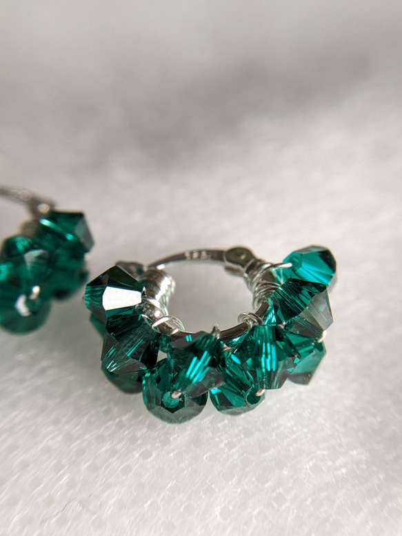 SV925 Emerald crystal hoop 輝く透明エメラルド 5月誕生石 ピアスorイヤリング 4枚目の画像