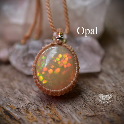 黄金遊色☆ハニカムオパール マクラメペンダント358 ネックレス