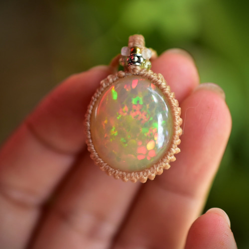 黄金遊色☆ハニカムオパール マクラメペンダント358 ネックレス