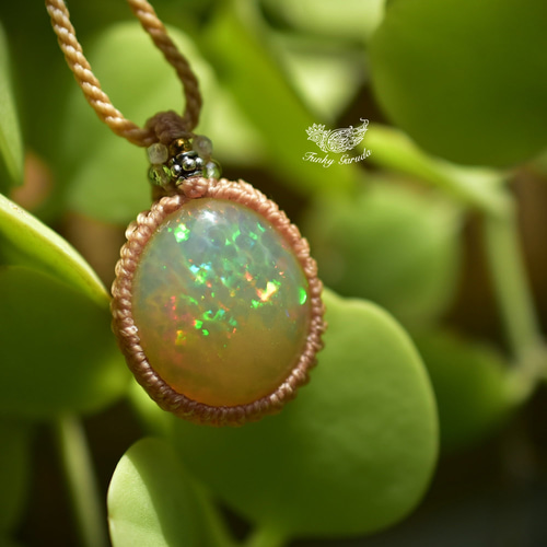 黄金遊色☆ハニカムオパール マクラメペンダント358 ネックレス