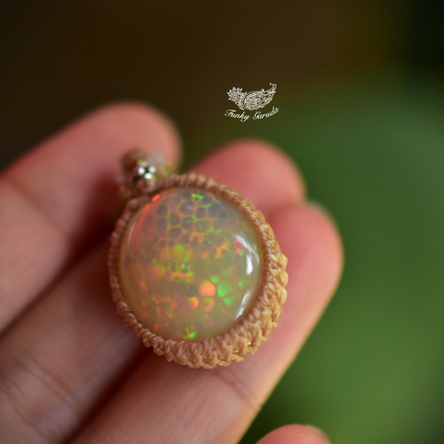 黄金遊色☆ハニカムオパール マクラメペンダント358 ネックレス