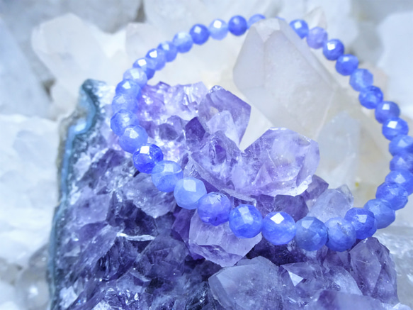 天然無処理　タンザナイト ブレスレット④ 叶石【 人生を良い方向へ、幸福のお守り 】 タンザナイト ブレスレット