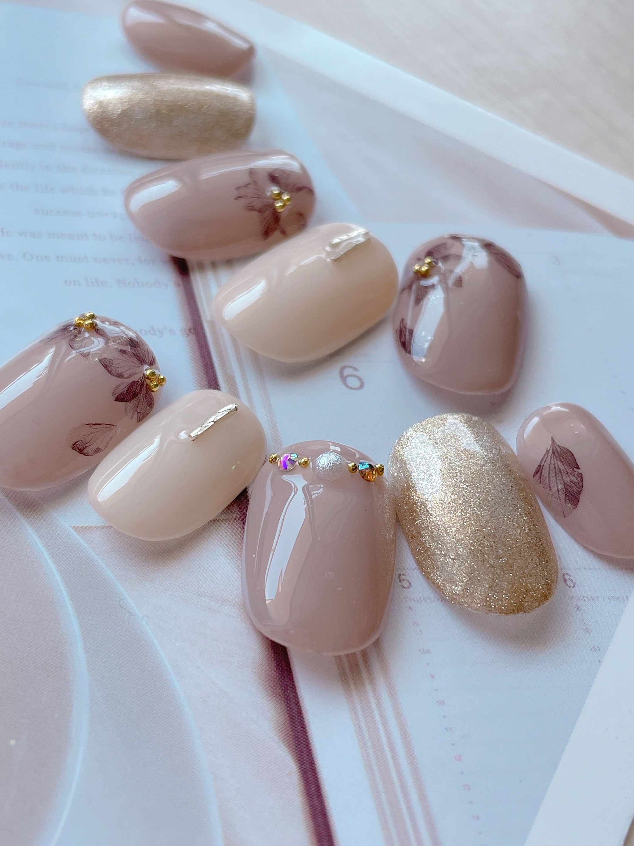 ♡大人な春のブラウンフラワー♡ ネイルチップ　ハンドメイド bdf424f485bbec8acda31837e41d09
