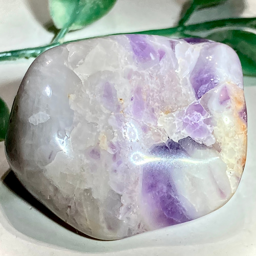 虹入り˚✧₊⁎シェブロンアメジスト　紫水晶　タンブル　握り石 虹入り˚✧₊⁎シェブロンアメジスト 紫水晶 タンブル 握り石