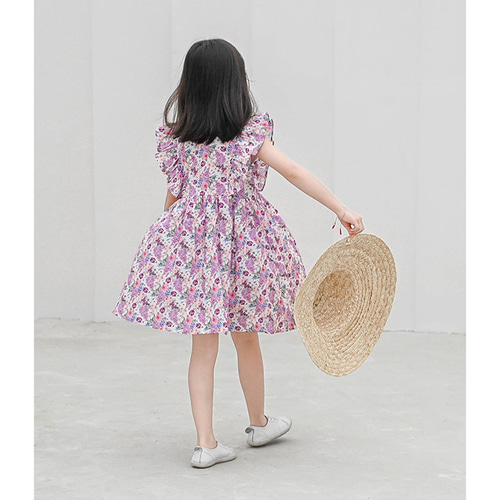 新品＊familiar キッズ ノースリーブ 花柄 ワンピース 100cm 新品＊familiar キッズ ノースリーブ 花柄 ワンピース 100cm