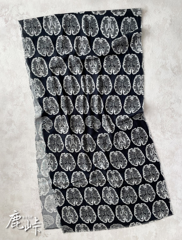 レース模様の様な『脳柄』ダブルガーゼショール(ブラック系) 4枚目の画像