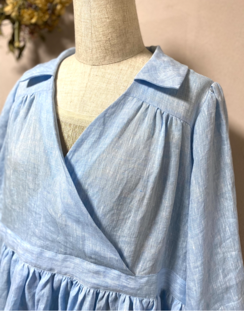 《大きいサイズ》　ベルギーLIBECOリネン　カシュクールワンピース　スカイブルー　水色　１３号