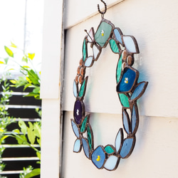 初夏にピッタリ☆ステンドグラスのお花のリース 6枚目の画像