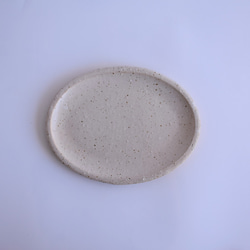 楕円形・オーバル・重め平皿　黄御影土×白失透釉 2枚目の画像