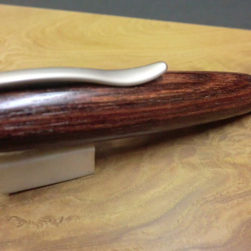 木軸ペン/マダガスカルローズウッド 工房 楔 ローラーボール 水性ボールペン Mペン マグネット