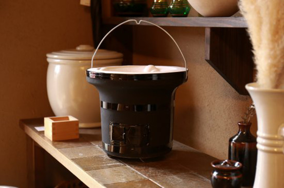 焼き餅焼こう♪【愛知県碧南産】三河焼・亀島さんご夫婦のつくるレトロ