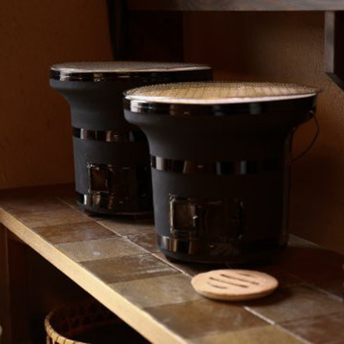 三河　七輪　レトロ 焼き餅焼こう♪【愛知県碧南産】三河焼・亀島さんご夫婦のつくるレトロ