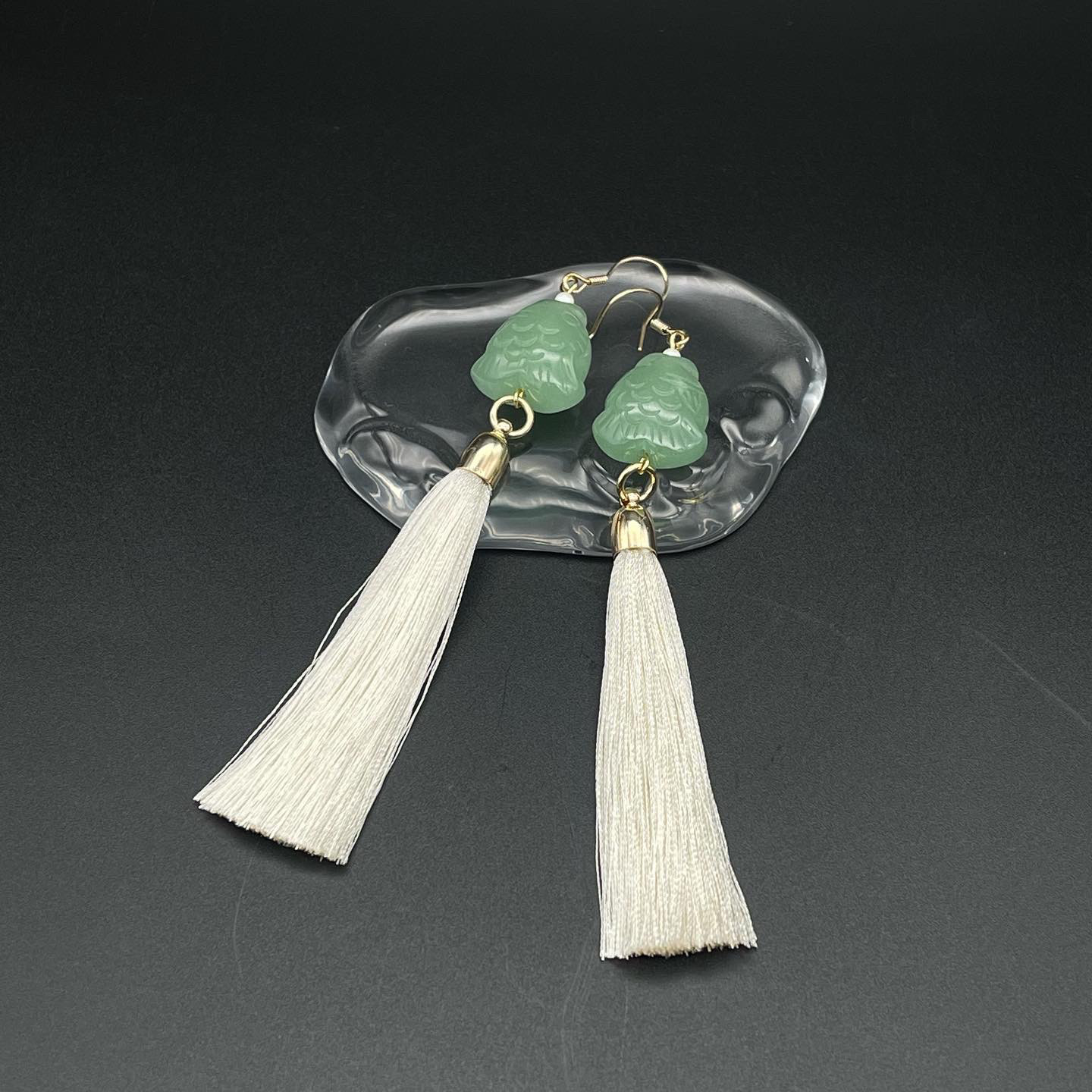 中国安徽省博物館限定　伝統点翠イヤリング　ハンドメイド　くじゃくの羽とパール