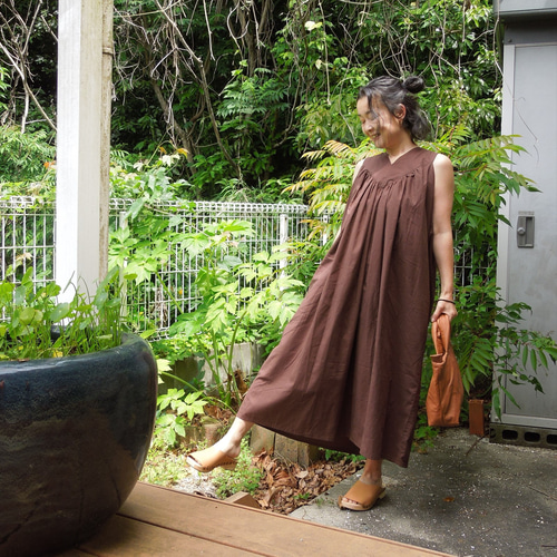 SALE】bighug バリコットンさちばるドレス○ブラウンムジ ワンピース 