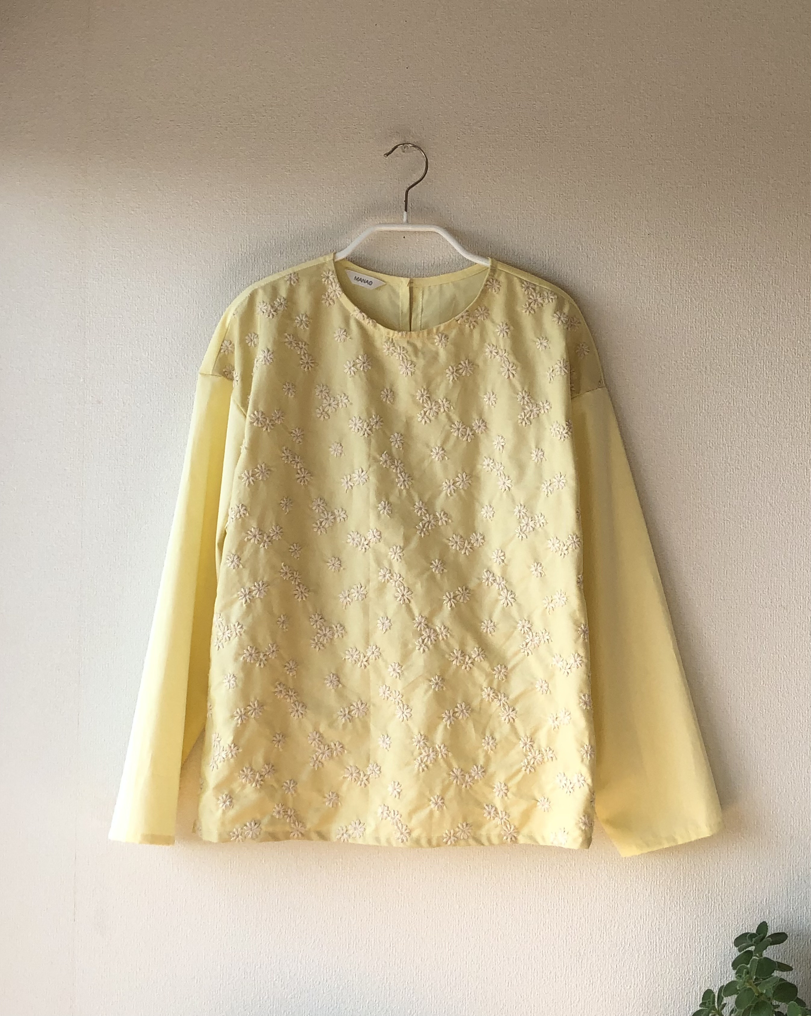 C&S  刺繍ブラウス　長袖　フリーサイズ