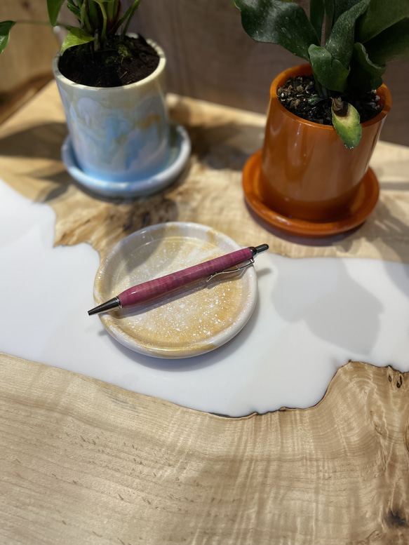 ボールペン　スタビライズドウッド　ピンク　ノック式　無垢材　カエデ　メープル　木工雑貨　木軸ペン　筆記用具　文房具 3枚目の画像