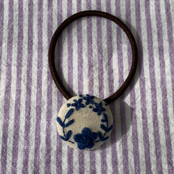 刺繍ブローチ/ヘアゴム マリーゴールドのリース ブローチ funi 通販