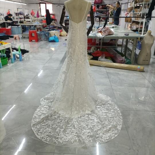 ウェディングドレス キャミソール オフホワイト 3D立体レース刺繍 2次  