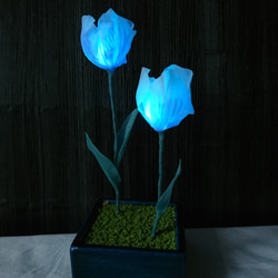 青チューリップの夜光ランプ 4枚目の画像