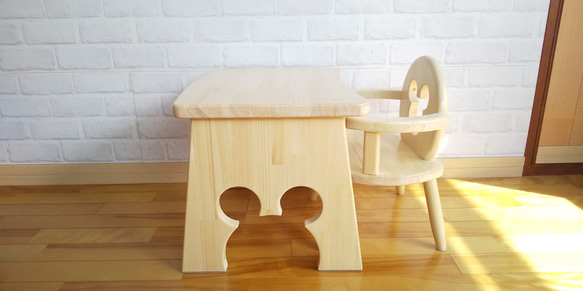 可愛いクマさんの子供イス、机のセット 角を丸く キッズテーブル