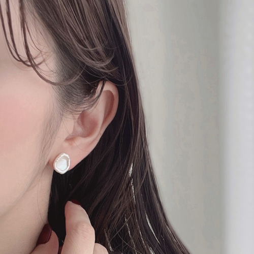 【正規通販】 ペタルパールピアス バロックパール | イヤリング | ピアス