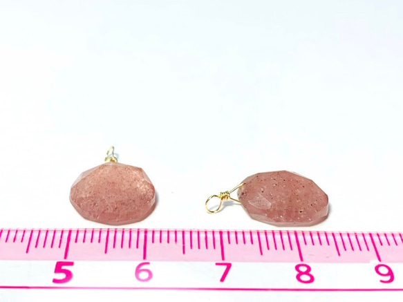 【天然石チャーム】ピンクエピドート　14kgf 　２個　ハンドメイド素材 4枚目の画像