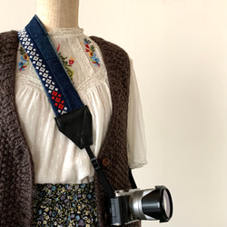 Koginzashi 相機背帶 ☺︎ Aikako half [刺繡 ☺︎ 牛仔重製 ☺︎ 單反] ⌘ 定制 ⌘ 第3張的照片