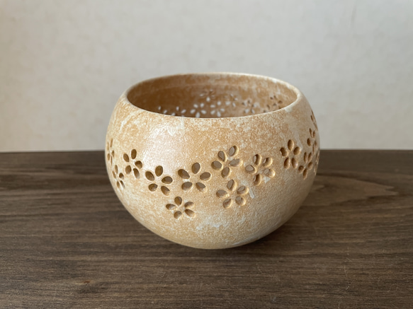 お花のキャンドルホルダー キャンドル・キャンドルホルダー 陶器屋