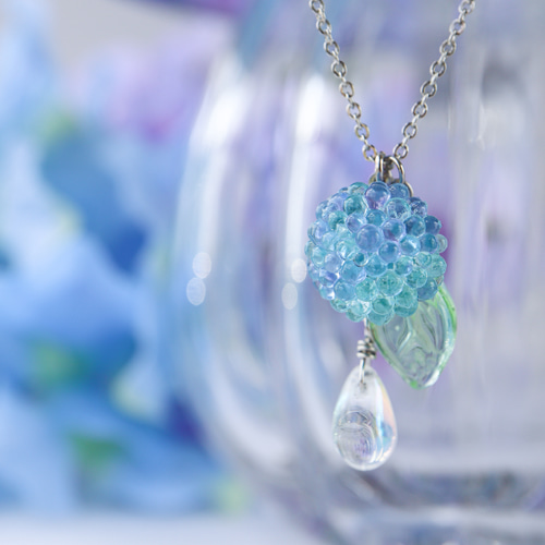 Creema限定｜母の日ギフト》ガラスの紫陽花ネックレス アレルギー対応