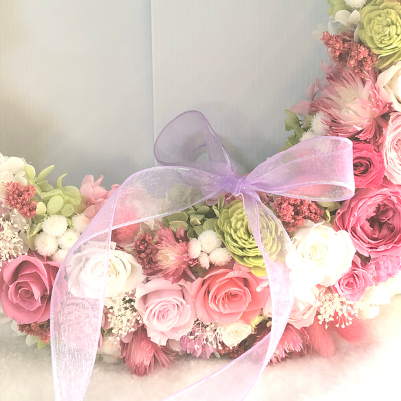 ブリザーブドフラワー☆薔薇いっぱいのフラワークレセントリース大☆プレゼントに☆ピンク系 9枚目の画像
