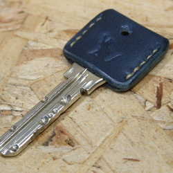 猫刻印のキーカバー　サドルネイビーｘベージュ 8枚目の画像