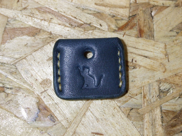 猫刻印のキーカバー　サドルネイビーｘベージュ 11枚目の画像