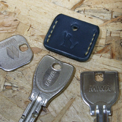 猫刻印のキーカバー　サドルネイビーｘベージュ 10枚目の画像