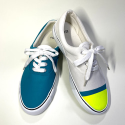 不對稱色甲板鞋（22.5cm-29.0cm）灰白色x青瓷x霓虹黃 第3張的照片