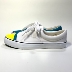不對稱色甲板鞋（22.5cm-29.0cm）灰白色x青瓷x霓虹黃 第4張的照片