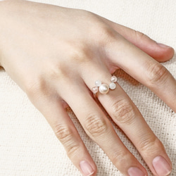 Akoya 珍珠乳白色千層酥 5 滴戒指 開口戒指均碼 第2張的照片